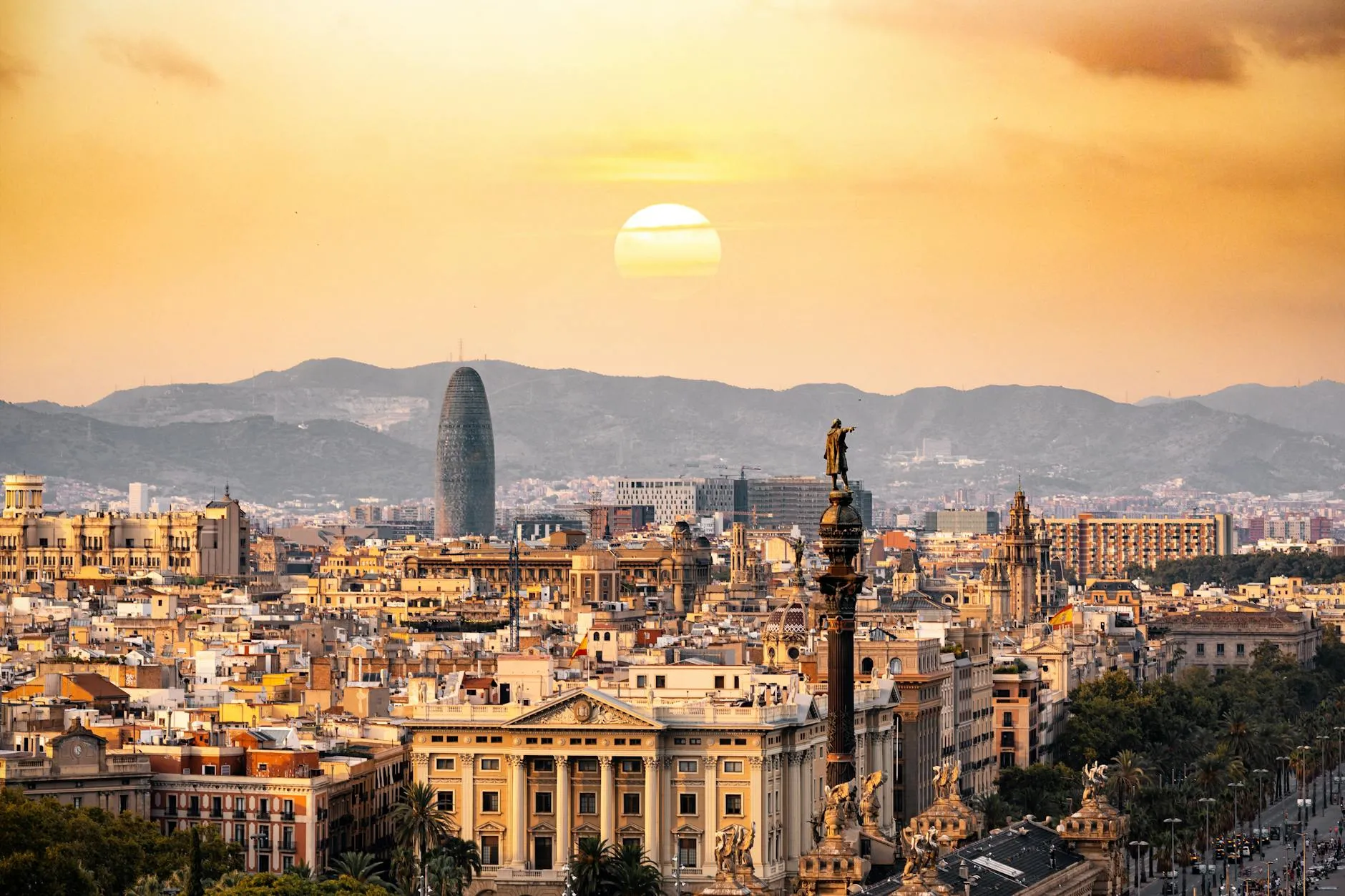 Promo İspanya İkonları Turu Pegasus Havayolları ile 5 Gece 6 Gün (BCN-MAD) IS001