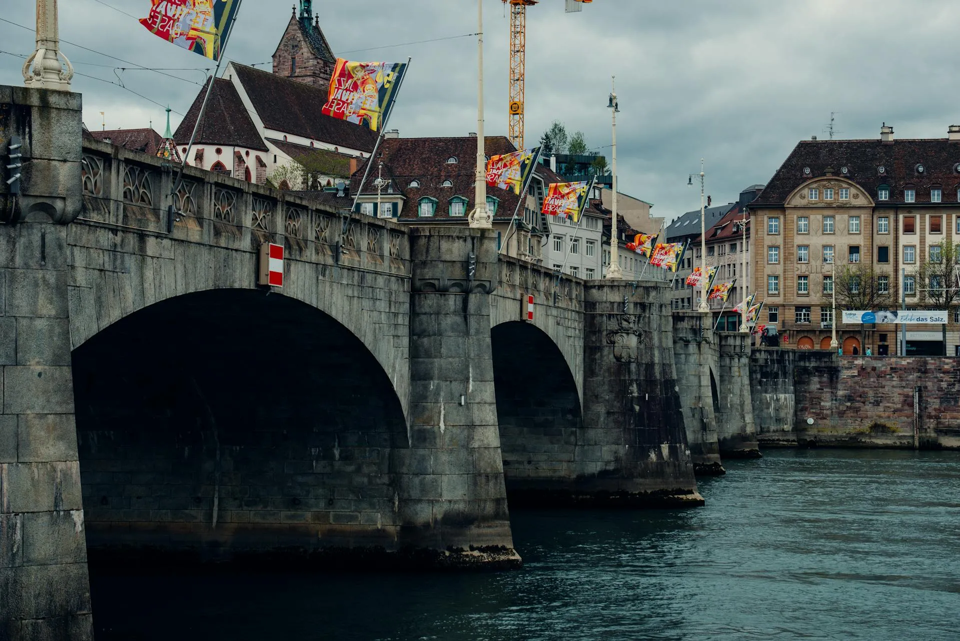 Dlx-Nehir-Gemisi-Leonora-Ile-Ren-Ve-Mosel-Nehrinde-Noel-Pazarlari-Pgs-Ile-T225-23738