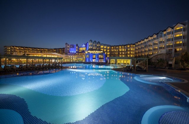 Arcanus Side Resort